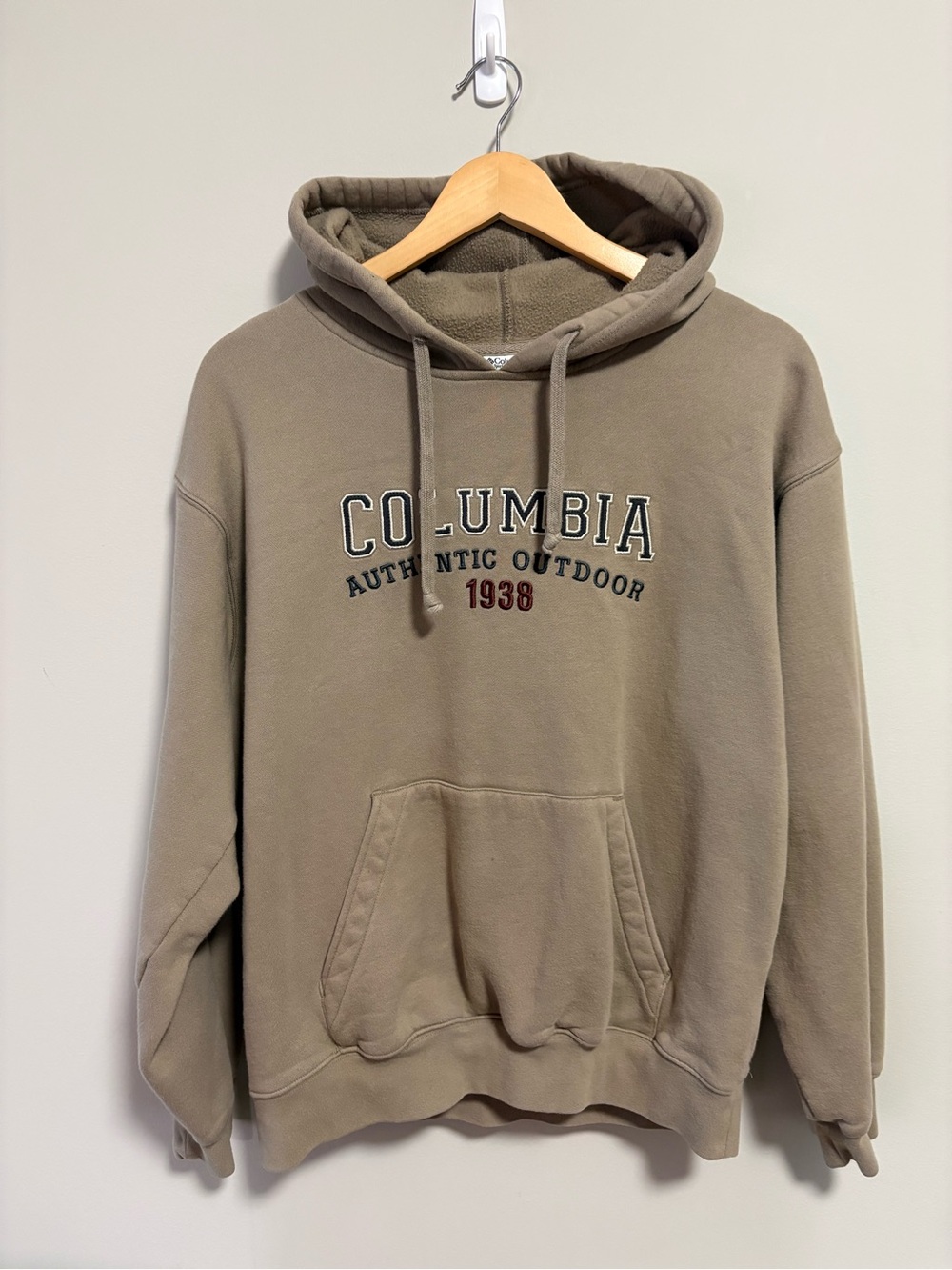 Vintage Columbia Outdoor Beige Graphic Logo Hoodie Pockets Mens M
